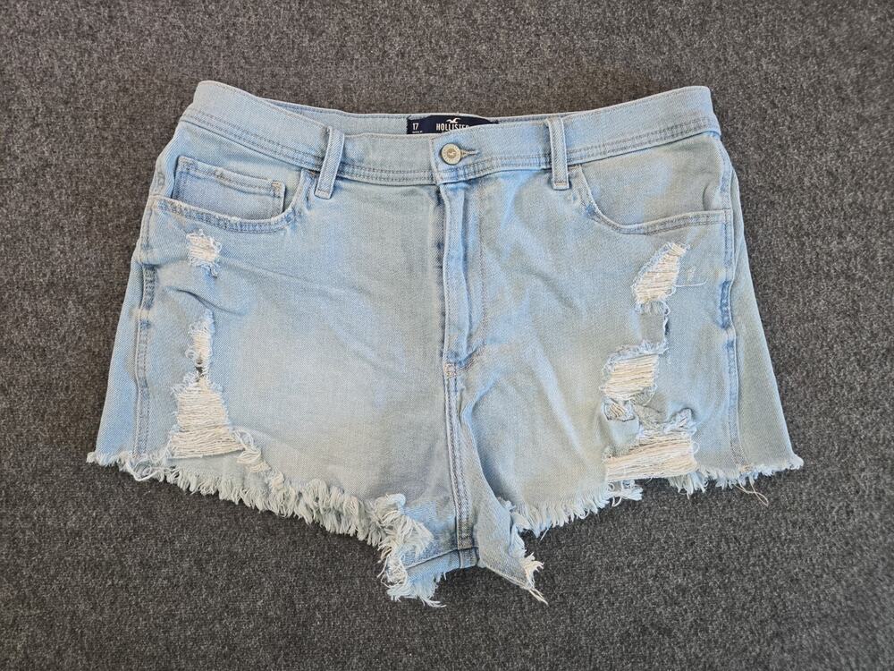 Hollister California Ultra High Rise Vtg 2in Denim Shorts Womans Sz 17 Raw Hem